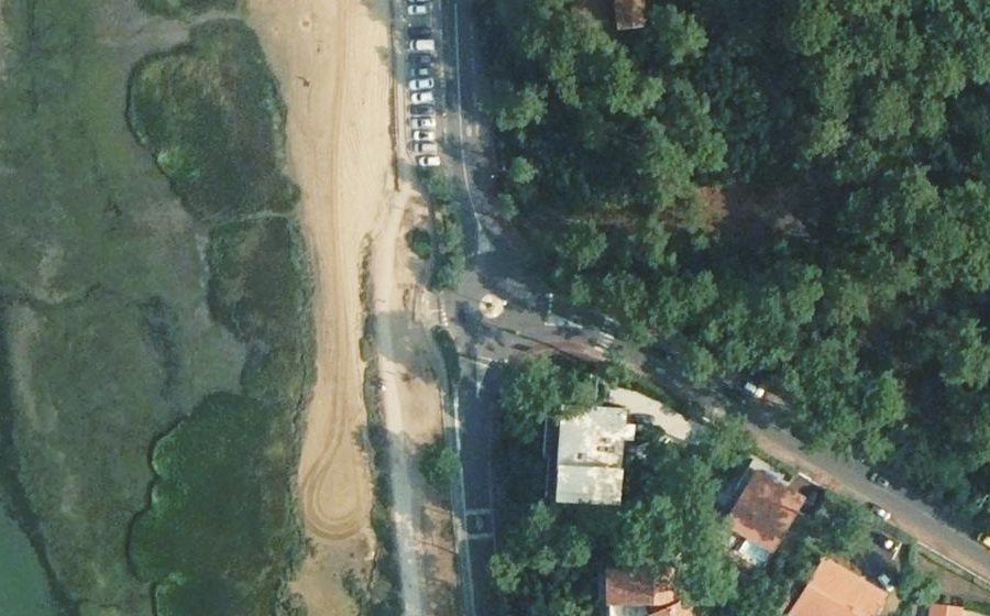 Vue aérienne du Rond-point anonyme n°909383518