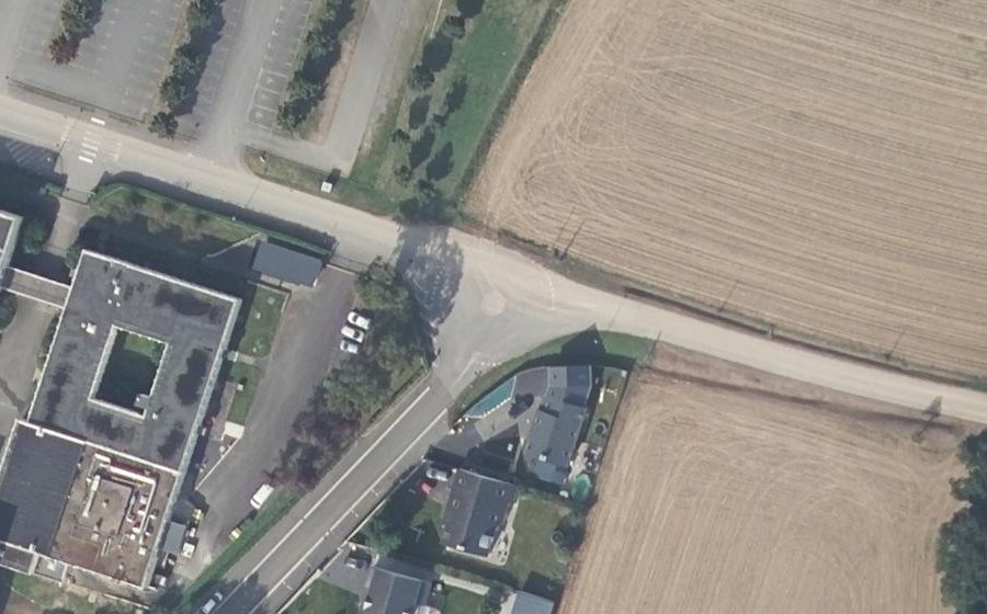 Vue aérienne du Rond-point anonyme n°910505351