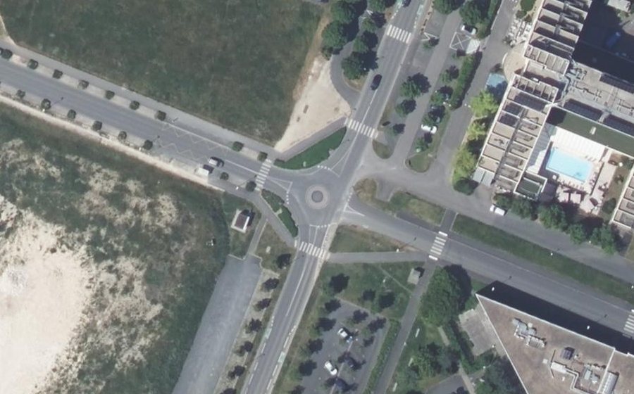 Vue aérienne du Rond-point anonyme n°913118028