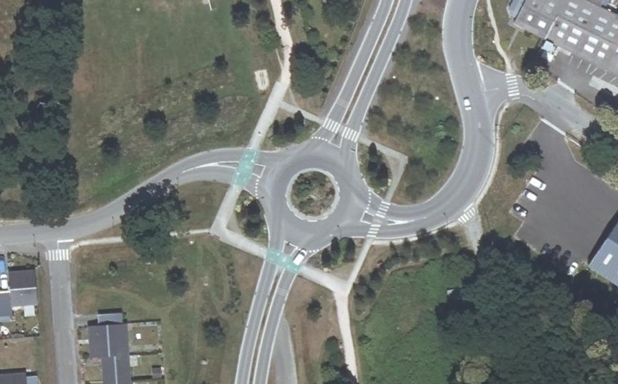 Vue aérienne du Rond-point anonyme n°914103931