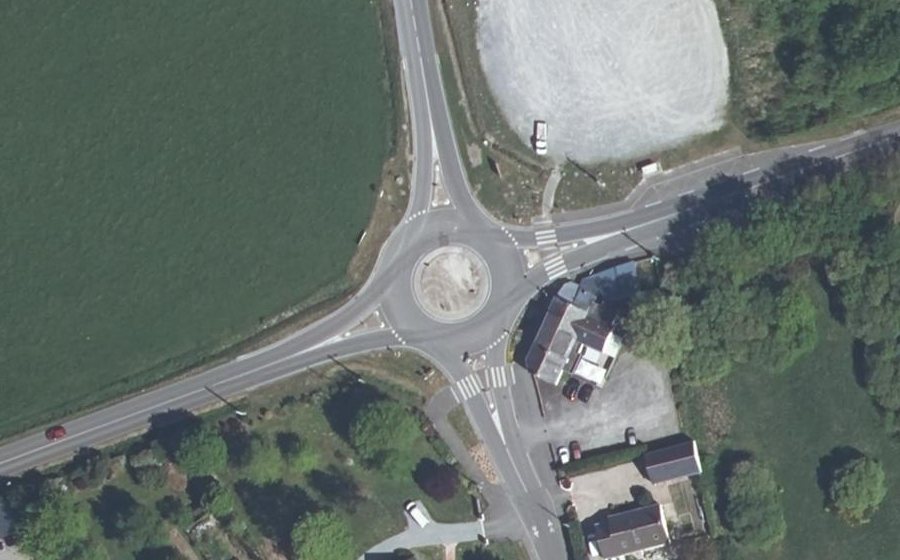 Vue aérienne du Rond-point anonyme n°914120191