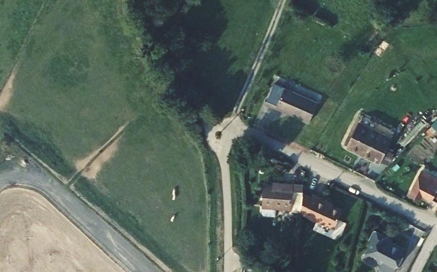 Vue aérienne du Rond-point anonyme n°91635657