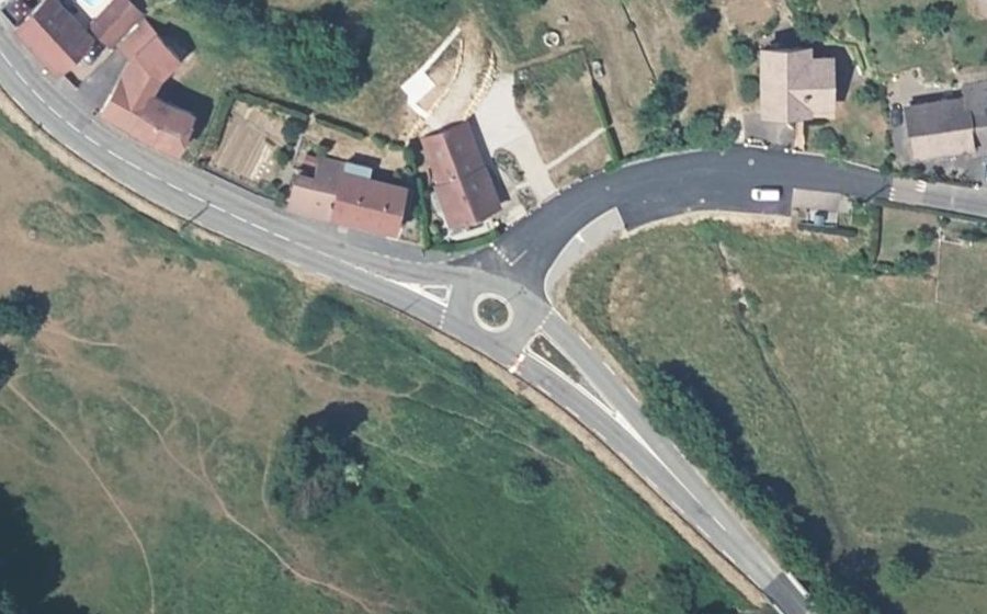 Vue aérienne du Rond-point anonyme n°918006909