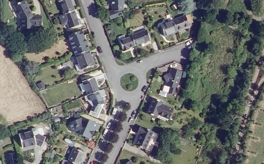 Vue aérienne du Rond-point anonyme n°91897199