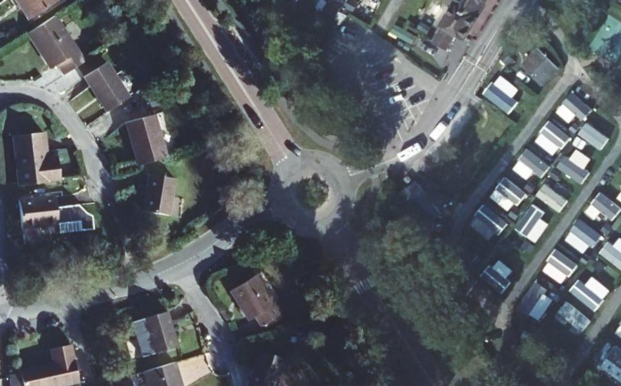 Vue aérienne du Rond-point anonyme n°91916267