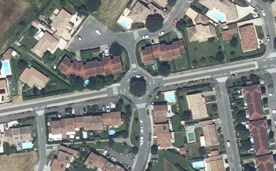 Vue aérienne du Rond-point anonyme n°92015970