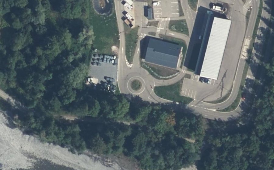 Vue aérienne du Rond-point anonyme n°920880617