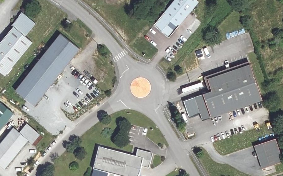 Vue aérienne du Rond-point anonyme n°921033547