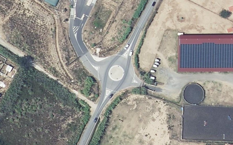 Vue aérienne du Rond-point anonyme n°923113958