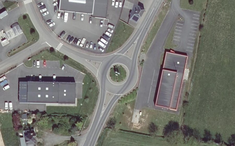Vue aérienne du Rond-point anonyme n°923150367