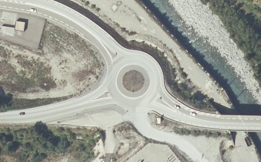 Vue aérienne du Rond-point anonyme n°923515969