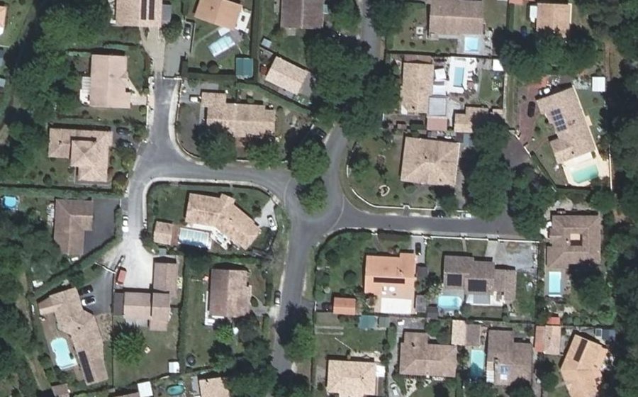 Vue aérienne du Rond-point anonyme n°926391257