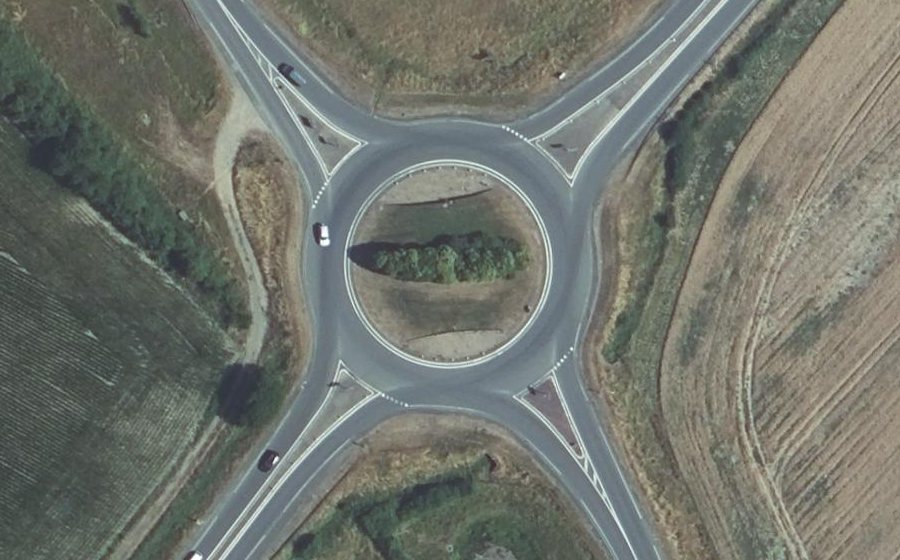 Vue aérienne du Rond-point anonyme n°9267646