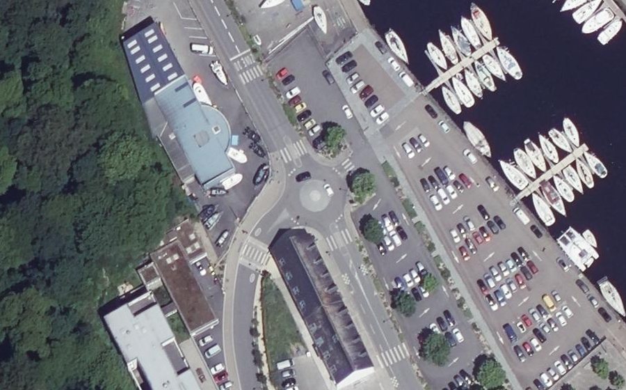 Vue aérienne du Rond-point anonyme n°929284547