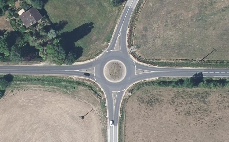 Vue aérienne du Rond-point anonyme n°9328388