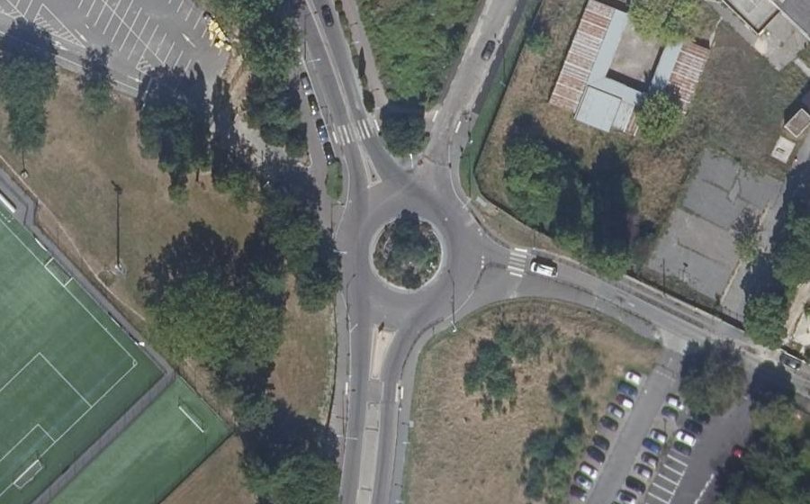 Vue aérienne du Rond-point anonyme n°933022911