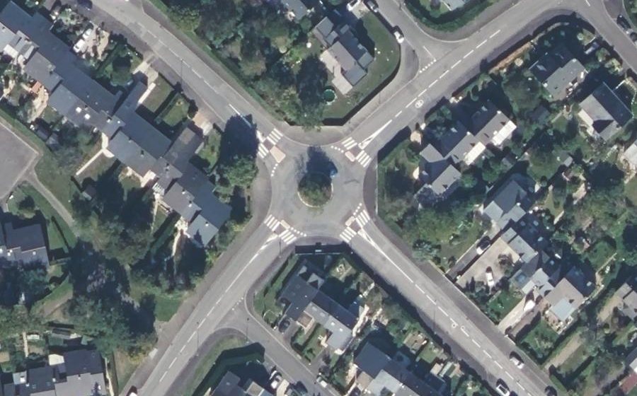 Vue aérienne du Rond-point anonyme n°9334108