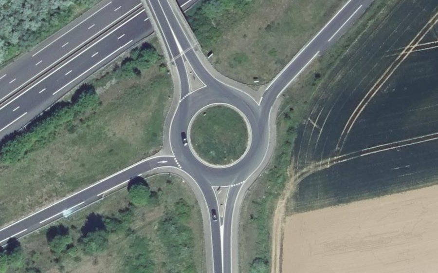 Vue aérienne du Rond-point anonyme n°9334484
