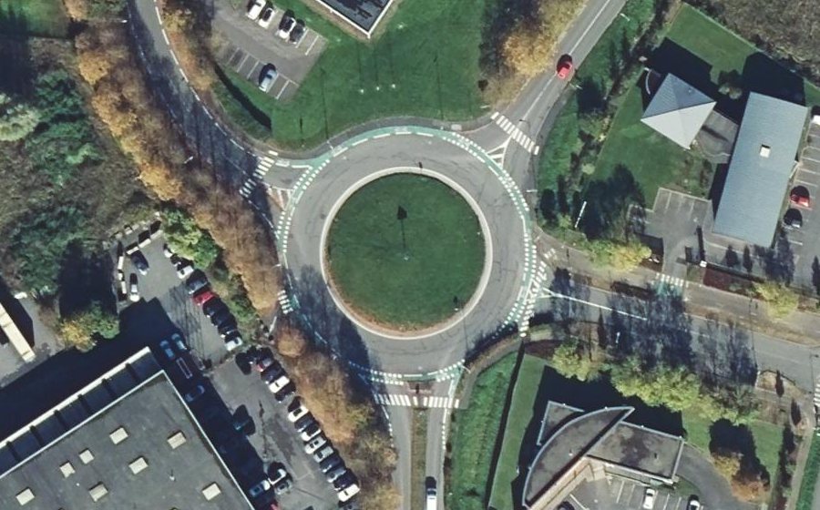Vue aérienne du Rond-point anonyme n°93450003