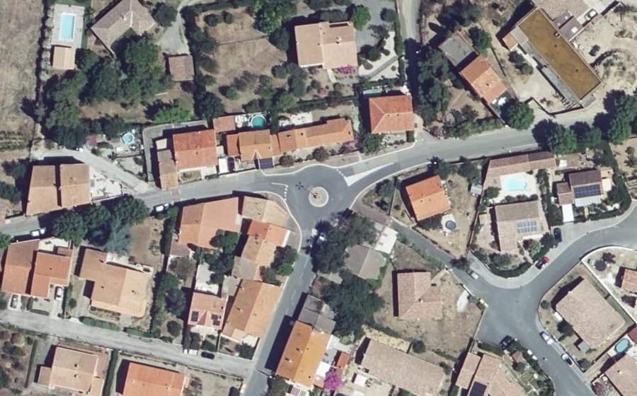 Vue aérienne du Rond-point anonyme n°93537389