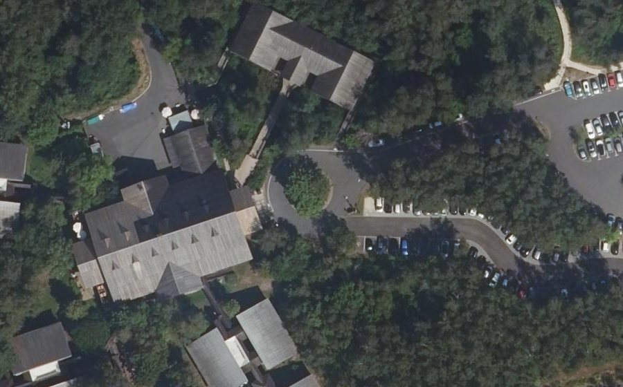 Vue aérienne du Rond-point anonyme n°93696861