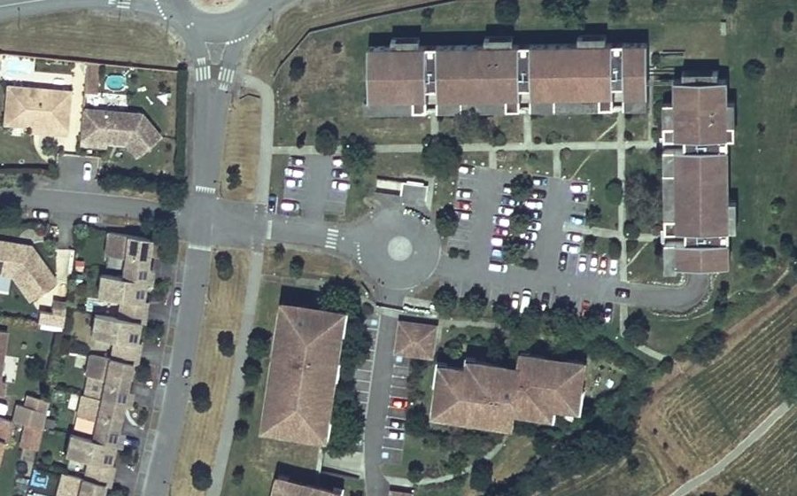 Vue aérienne du Rond-point anonyme n°937038267