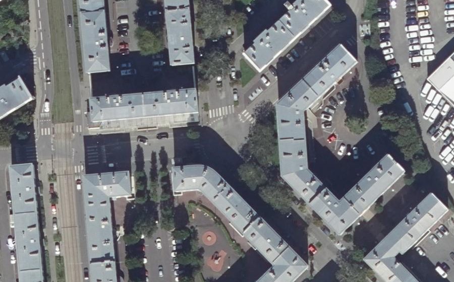 Vue aérienne du Rond-point anonyme n°9378032