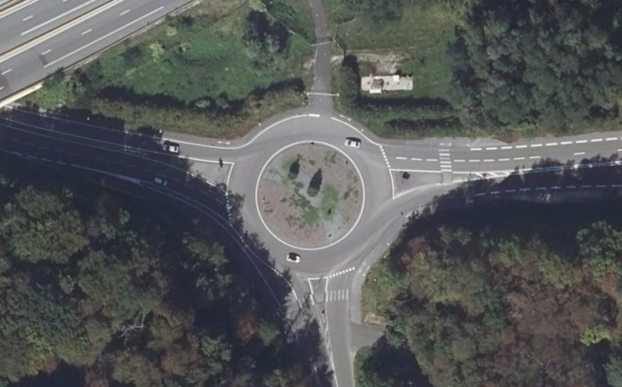 Vue aérienne du Rond-point anonyme n°9402763