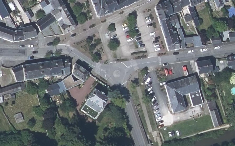 Vue aérienne du Rond-point anonyme n°94215215