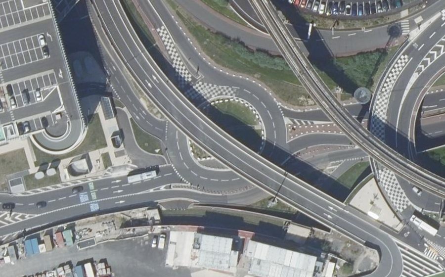 Vue aérienne du Rond-point anonyme n°943245994