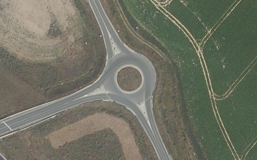 Vue aérienne du Rond-point anonyme n°950124866