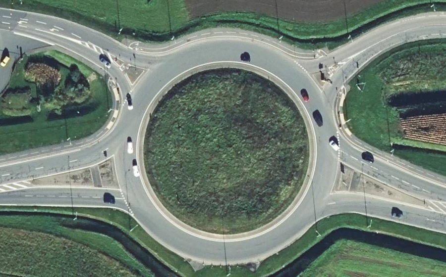 Vue aérienne du Rond-point anonyme n°95017103