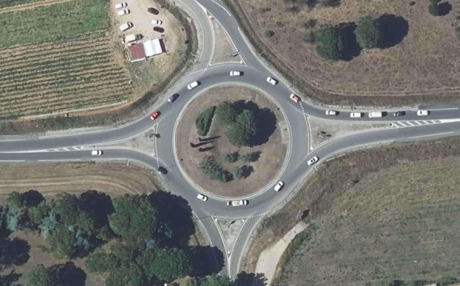 Vue aérienne du Rond-point anonyme n°9508901