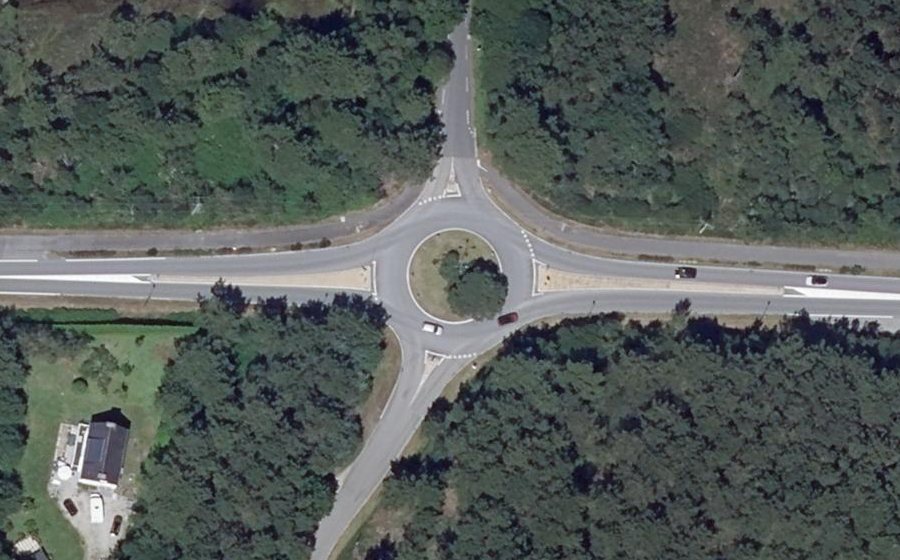 Vue aérienne du Rond-point anonyme n°95467577