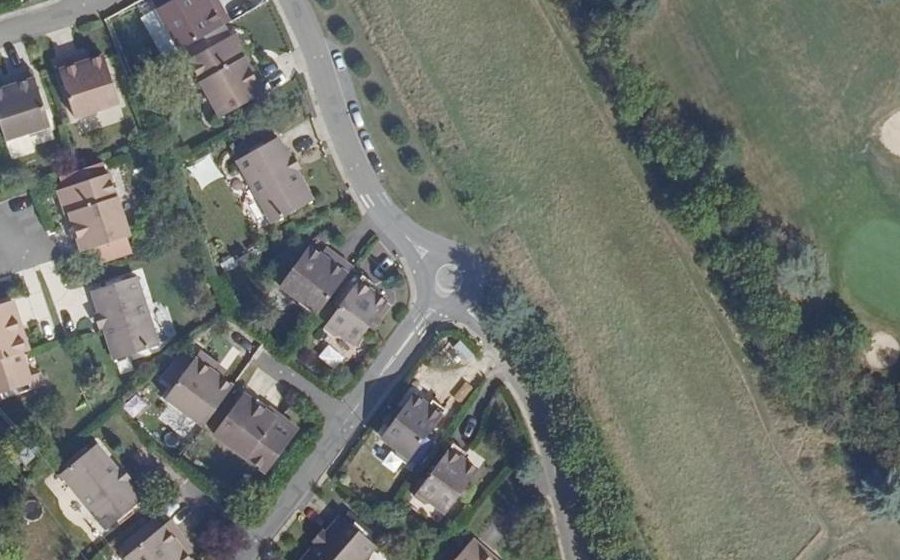 Vue aérienne du Rond-point anonyme n°955647831
