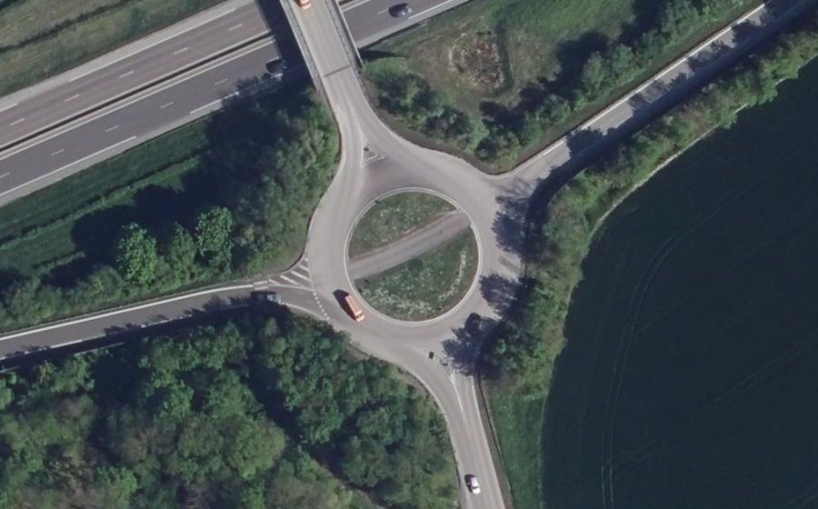 Vue aérienne du Rond-point anonyme n°956406658