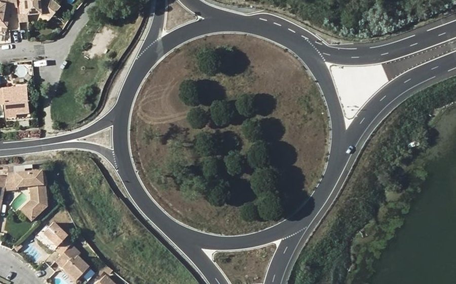 Vue aérienne du Rond-point anonyme n°9576885