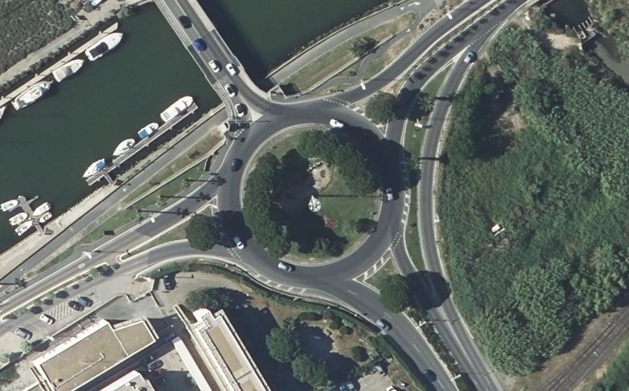 Vue aérienne du Rond-point anonyme n°9577280