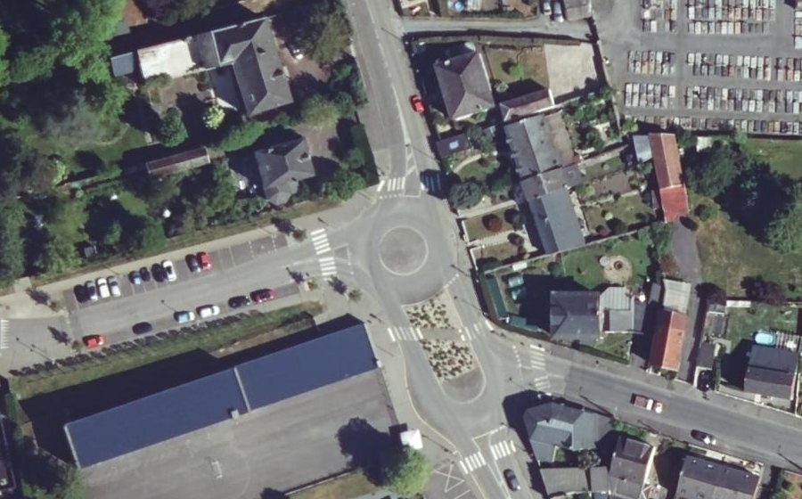 Vue aérienne du Rond-point anonyme n°957797107