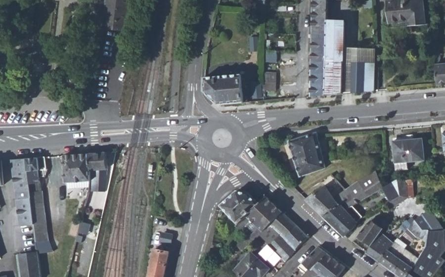 Vue aérienne du Rond-point anonyme n°958741033