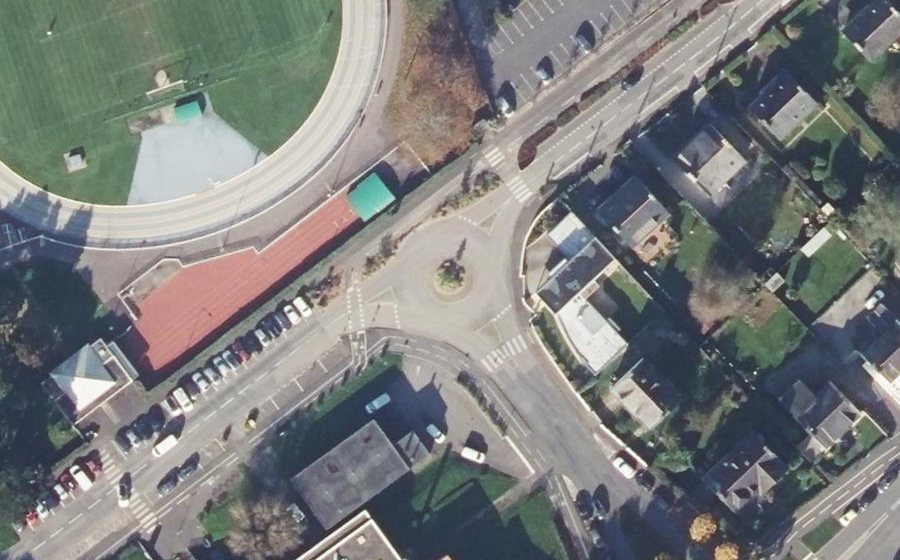 Vue aérienne du Rond-point anonyme n°959906157
