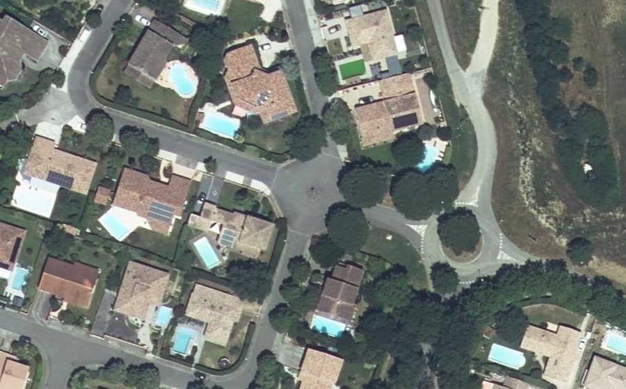Vue aérienne du Rond-point anonyme n°961829417
