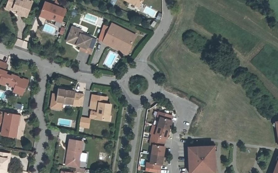 Vue aérienne du Rond-point anonyme n°9620810