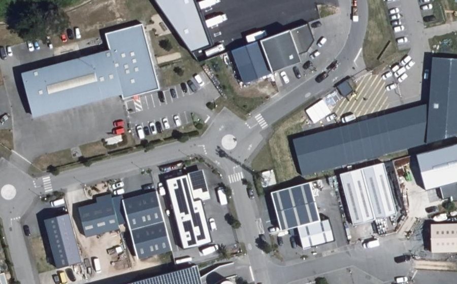 Vue aérienne du Rond-point anonyme n°968721252