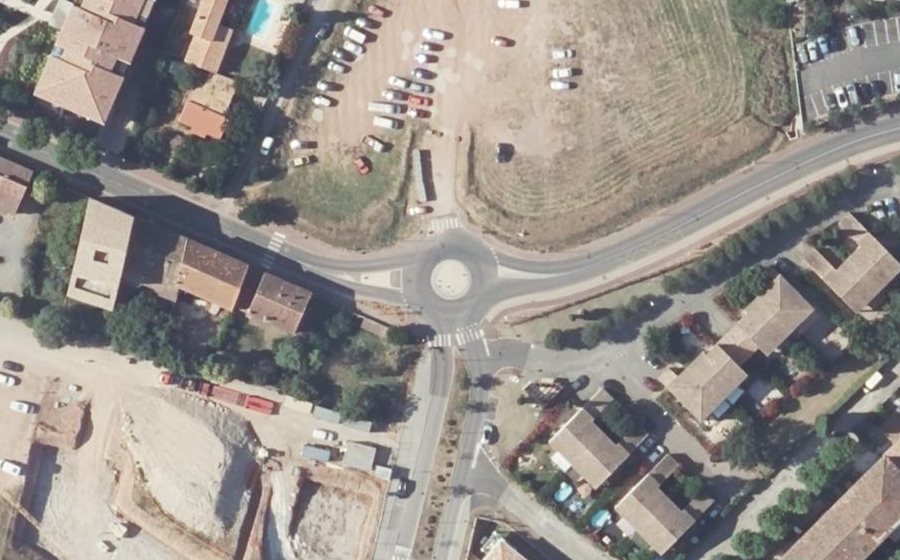 Vue aérienne du Rond-point anonyme n°969552317