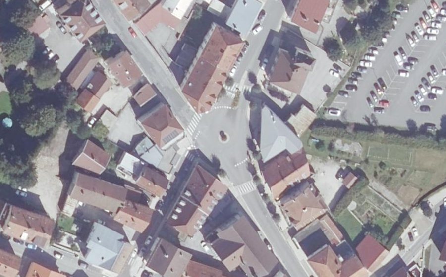 Vue aérienne du Rond-Point du 27 Éme R.I.