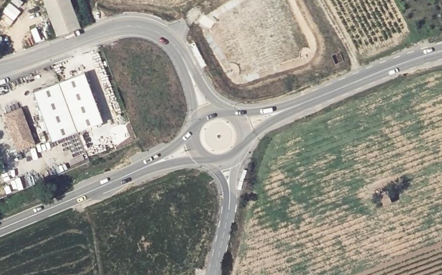 Vue aérienne du Rond-point anonyme n°970675096