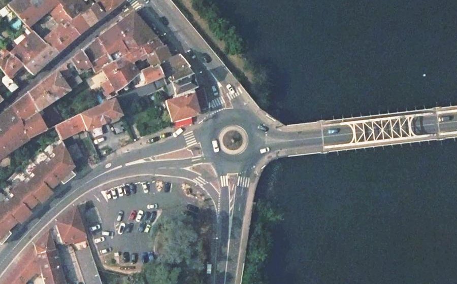 Vue aérienne du Rond-point anonyme n°9726314