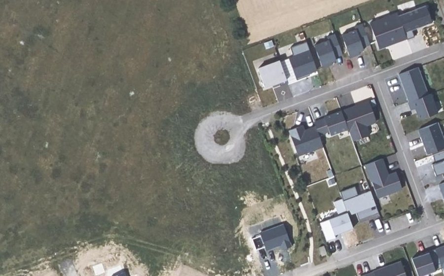Vue aérienne du Rond-point anonyme n°973453710