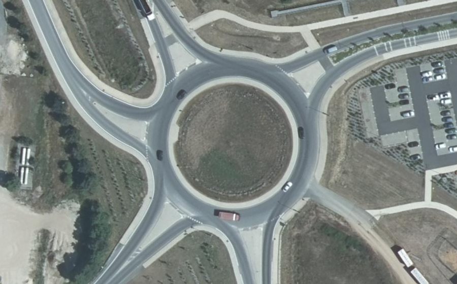 Vue aérienne du Rond-point anonyme n°973591167